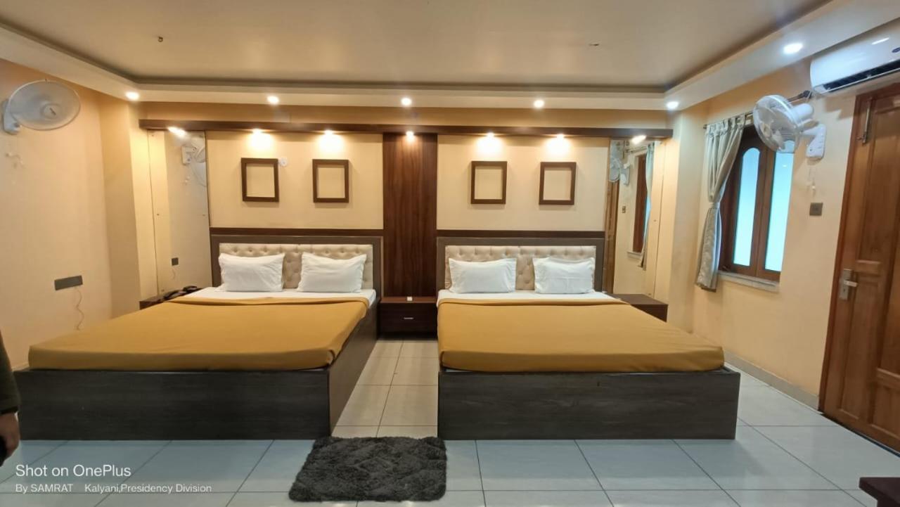 Trisplanet Hotel Kalyani Exterior photo