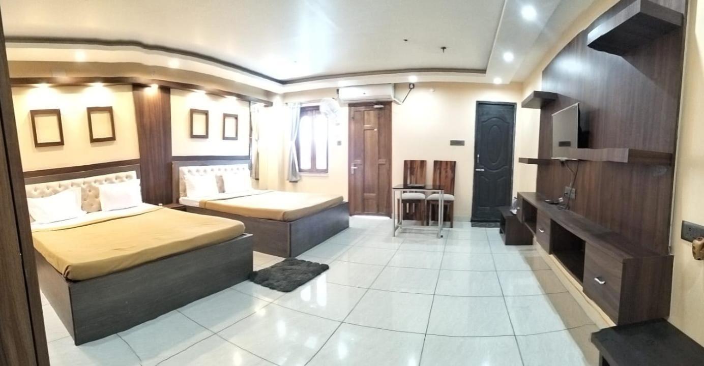 Trisplanet Hotel Kalyani Exterior photo